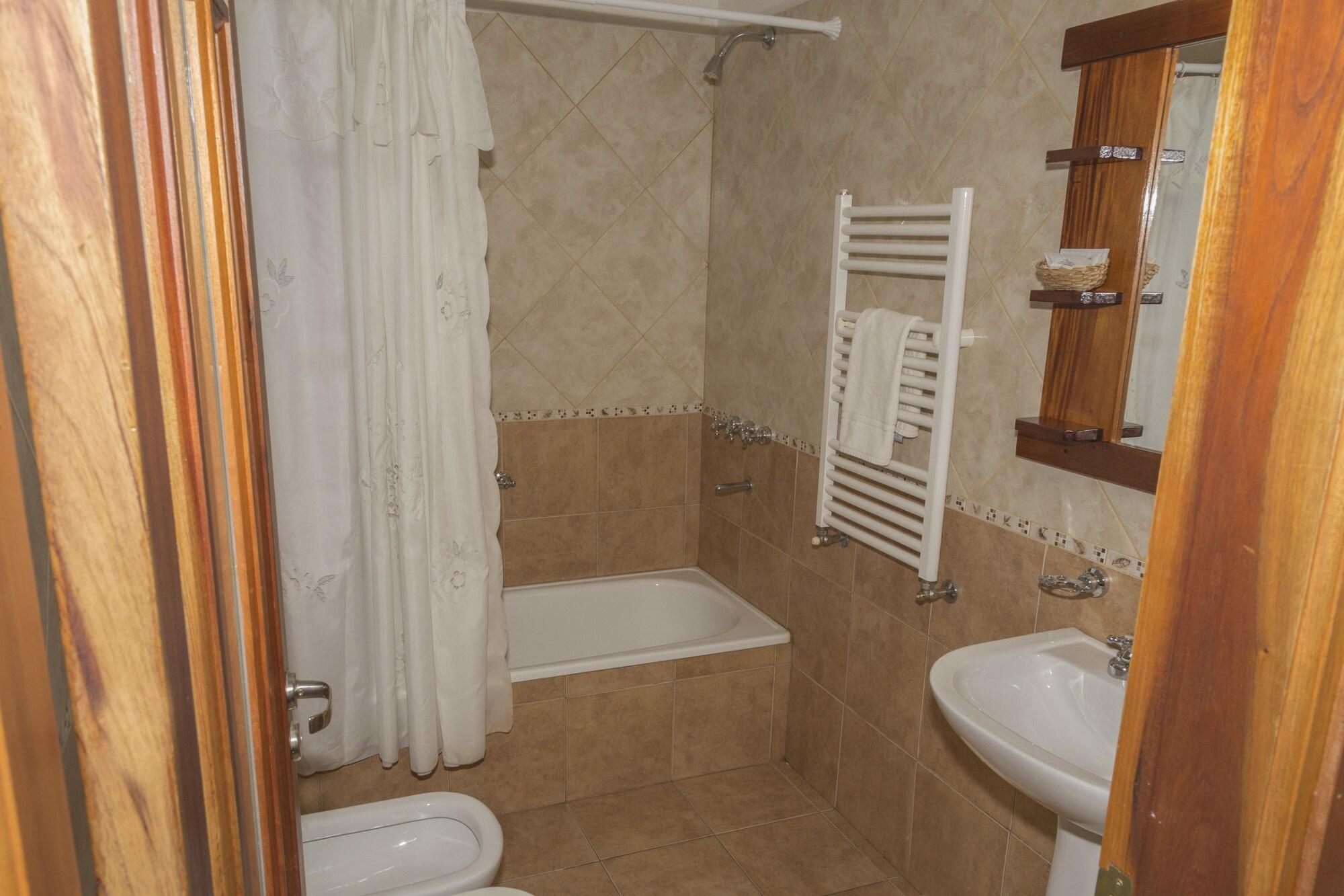 El Paraiso Inn